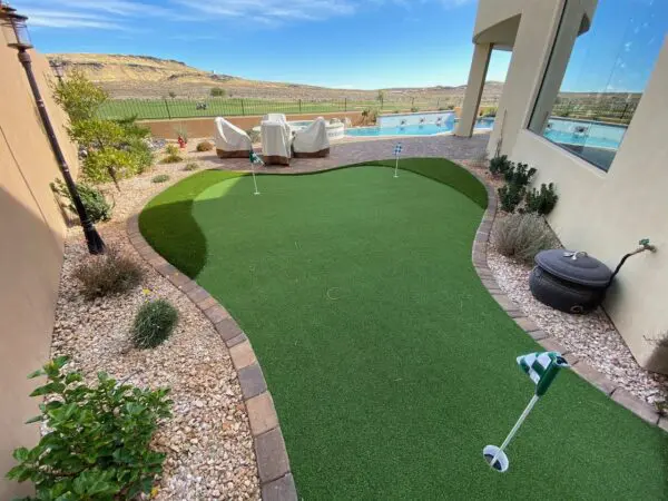 Artificial Turf Putting Green