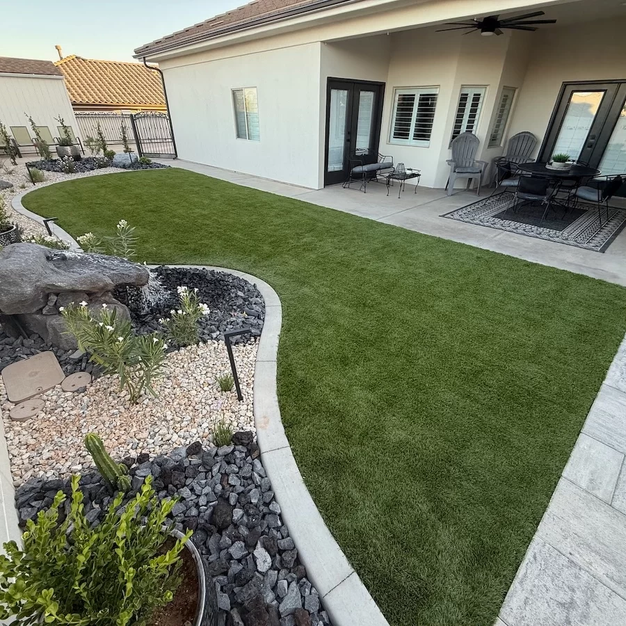 SmallYard_01